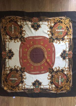 Платок шелковый женский.