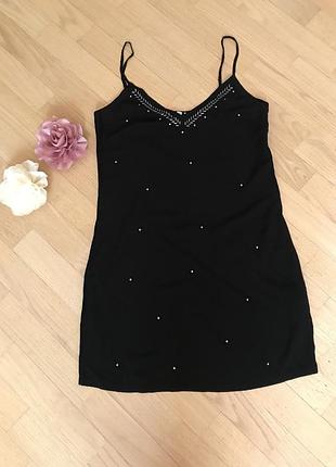 Платье чёрное на бретелях