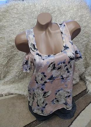 Блуза с открытыми плечами цветочный принт
