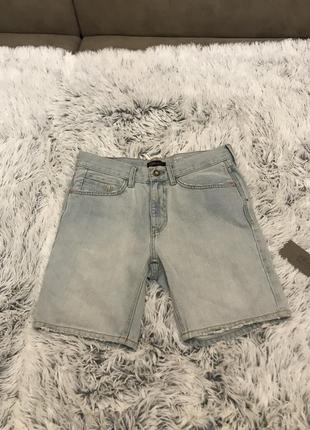 Шорті