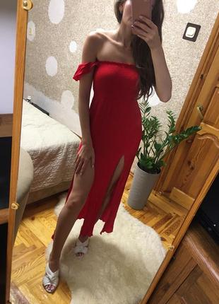 Спокусливий сарафан