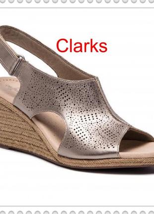 Р.37.5, 39.5 clarks  женские кожаные босоножки оригинал