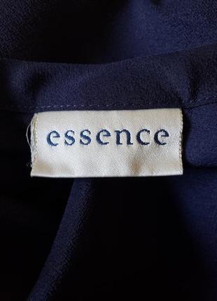 Темно-синяя базовая  удлиненная блуза essence 24 uk6 фото