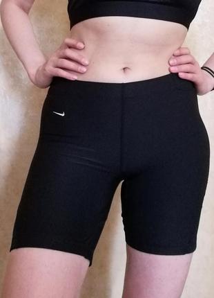 Спортивные модные черные шорты nike