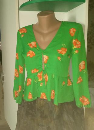 Яркая блуза в цветы  с баской под  винтаж 42,44р1 фото