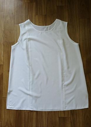 Легенька кофточка великого розміру.