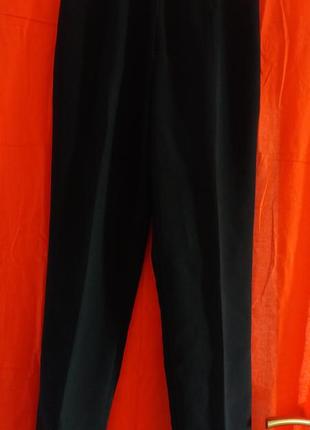 Классические повседневные плотные черные брюки. размер м/46.