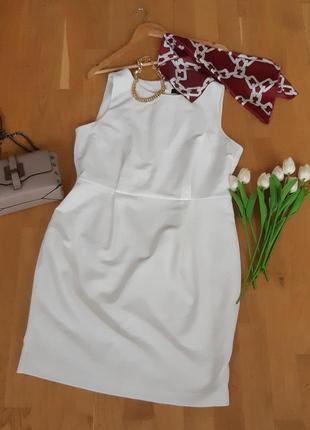 Белое платье футляр1 фото