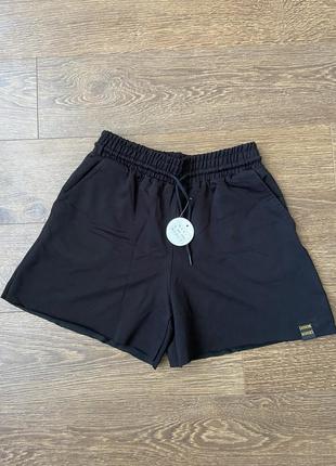 Шорты короткие спортивные летние широкие, шорти літні короткі широкі, трикотажные широкие чёрные шорты