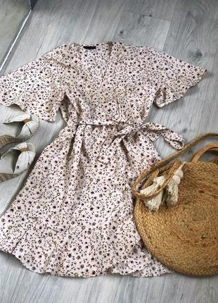 Сукня на запах