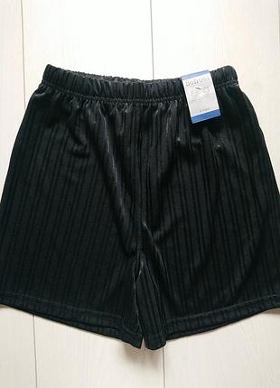 Спортивні шорти school