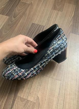 Нові туфлі milano