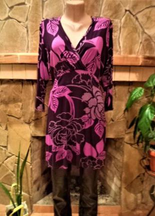 Красивая и приятная туника на пояске