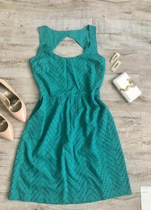 Трендовое платье зеленое модное прошва вышитое шитье красивое выбитое oldnavy