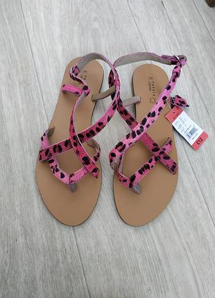 Шкіряні босоніжки р. 41 papaya