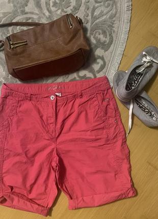 Шорти малинові