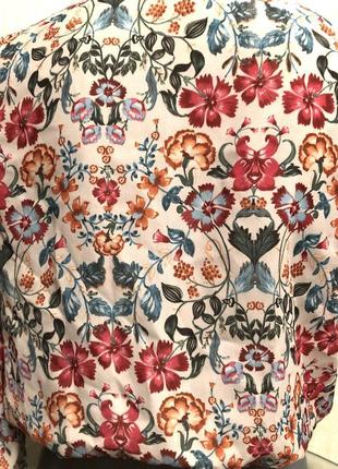 Блуза в цветочный принт6 фото