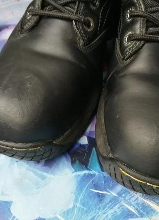 Чоловічі чорні робочі невбивані черевики сталевий носок dr. martens industrial4 фото
