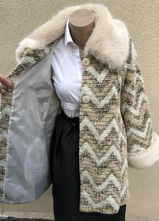 Красиве,шерсть пальто з штучним хутряним коміром,італія5 фото