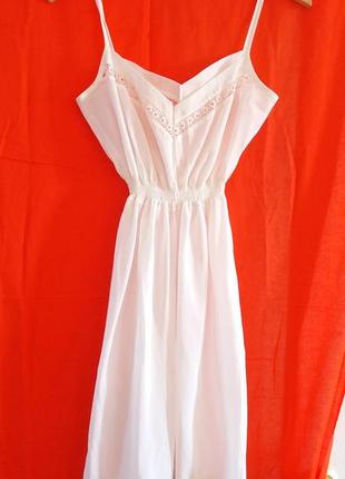 Белый пеньюар.