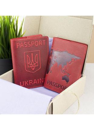 Подарунковий набір №35: обкладинка на паспорт "герб" + обкладинка на паспорт "карта" (червоний)1 фото