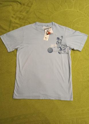Оригинальная футболка uniqlo