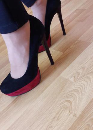Туфлі жіночі maria moro нові замшеві 37 розмір2 фото