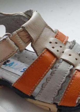 Босоножки тм koalas (кожа 19 р-р.) с жестким зад. и супинатором