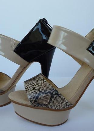 Женские босоножки на каблуке 37рр