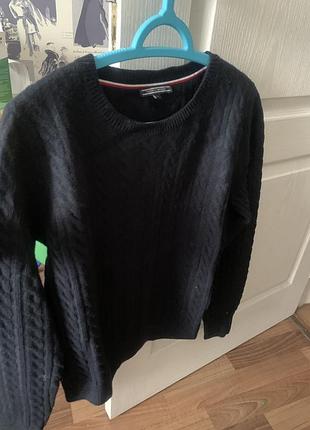 Новый свитер tommy hilfiger. 60% шерсть, 40% акрил.