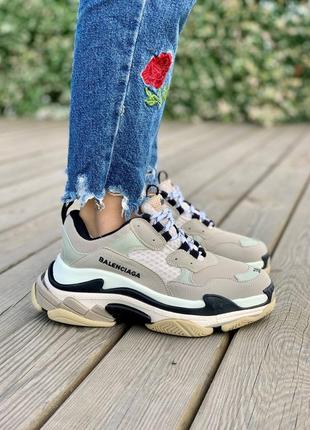 В стиле balenciaga triple s кроссовки баленсиага кросівки жіночі баленсіага9 фото