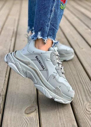 В стиле balenciaga triple s кроссовки баленсиага кросівки жіночі баленсіага