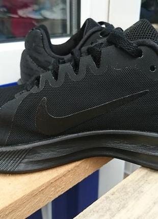Кроссовки чёрные nike оригинал размер 37 - 38 24 см4 фото