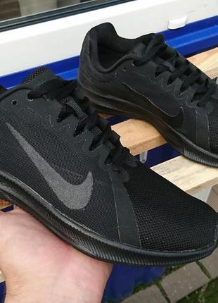 Кроссовки чёрные nike оригинал размер 37 - 38 24 см
