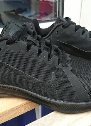 Кроссовки чёрные nike оригинал размер 37 - 38 24 см3 фото