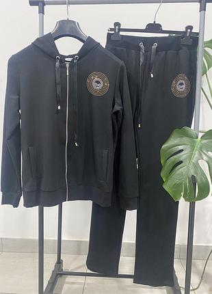 Спортивний костюм