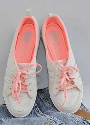 Кросівки adidas