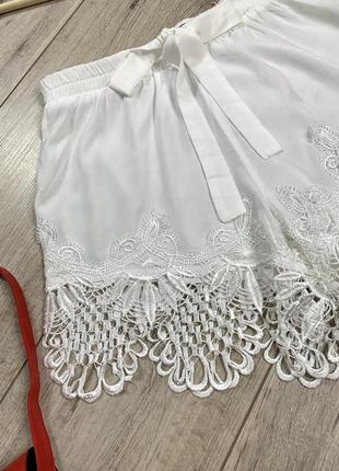 Классные шортики с кружевом 2