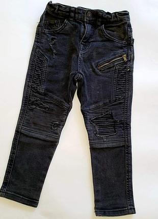 Модные джинсы