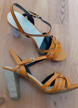 Rockport босоніжки, на стійкому каблуці, взуття великих розмірів з сша