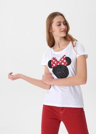 Жіночі футболки