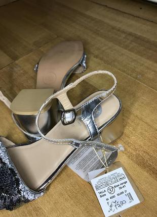 Шикарные серебристые кожаные босоножки gioseppo 37 разм сандали на квадратном каблуке туфли10 фото