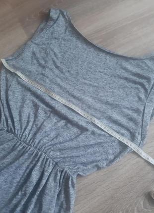 Жіноче плаття з вирізом на спинці рюш сіре moss copenhagen5 фото