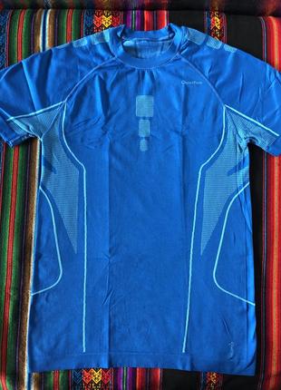 Компрессионная футболка для занятий спортом quechua1 фото