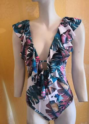 Слитный купальник, размер l/xl.