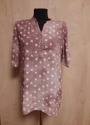 Річна блузка з сердечками