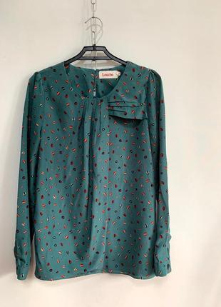 Милая кофточка