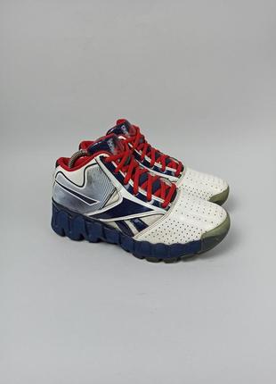 Кросівки reebok zig encore розмір 34 (22,5 див.)