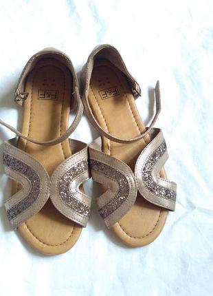 Жіночі босоніжки,ff