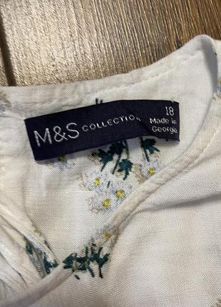 Блуза у квіти m&s розмір 18 з мереживною обробкою3 фото